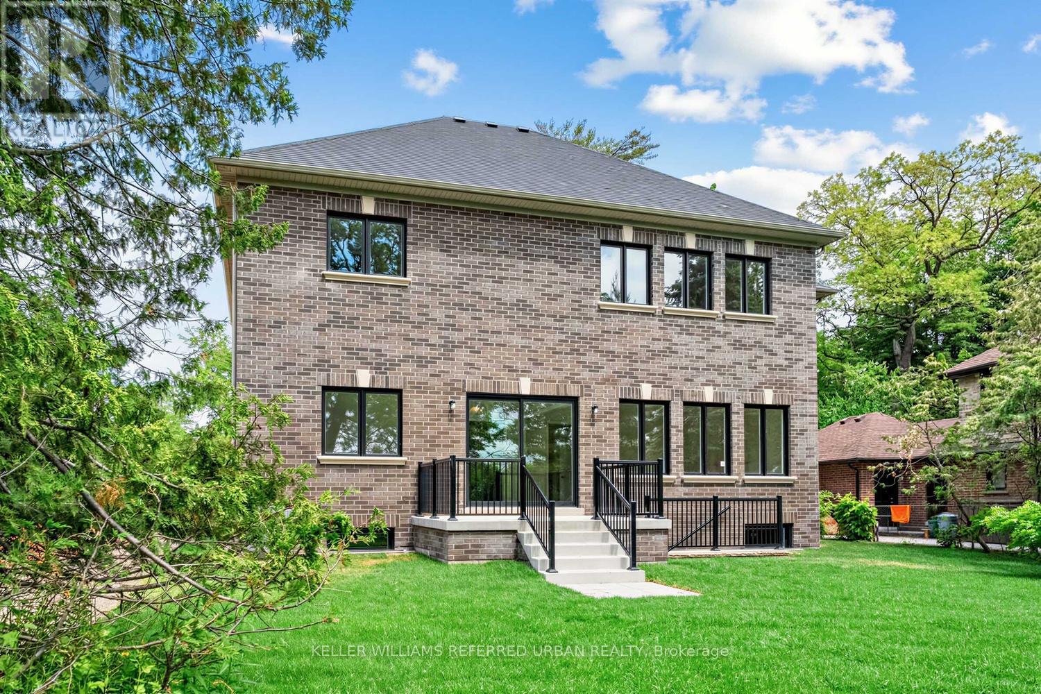 1429 DUNDAS CRESCENT - 38