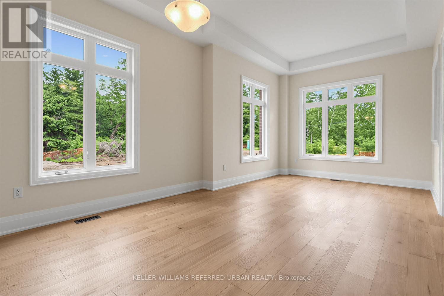 1429 DUNDAS CRESCENT - 9