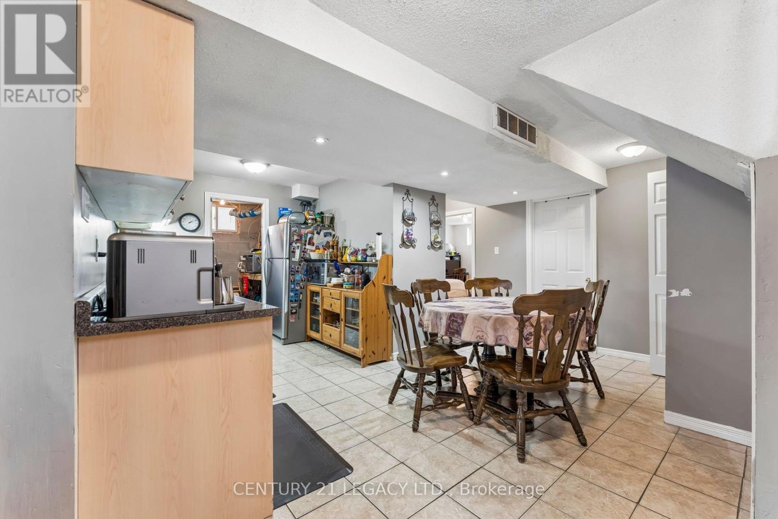 34 CUMBERLAND DRIVE - 22