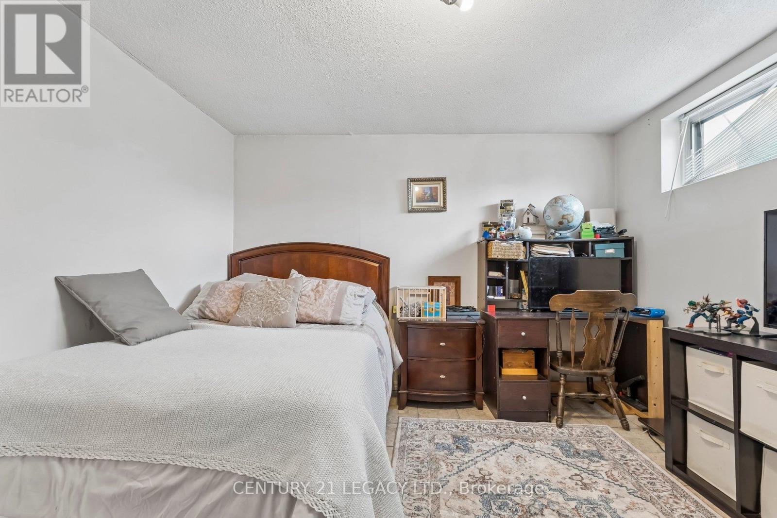34 CUMBERLAND DRIVE - 27
