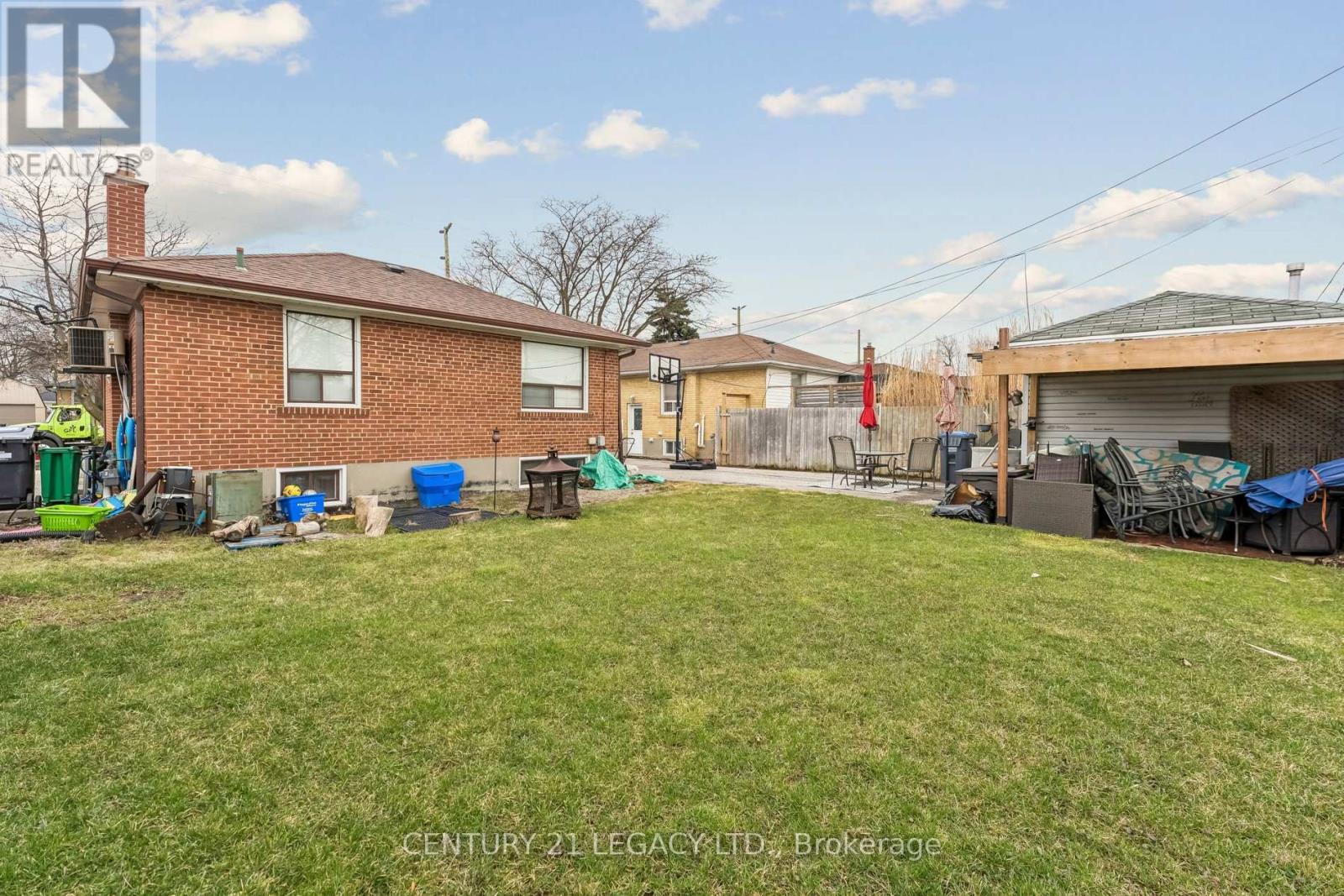 34 CUMBERLAND DRIVE - 34
