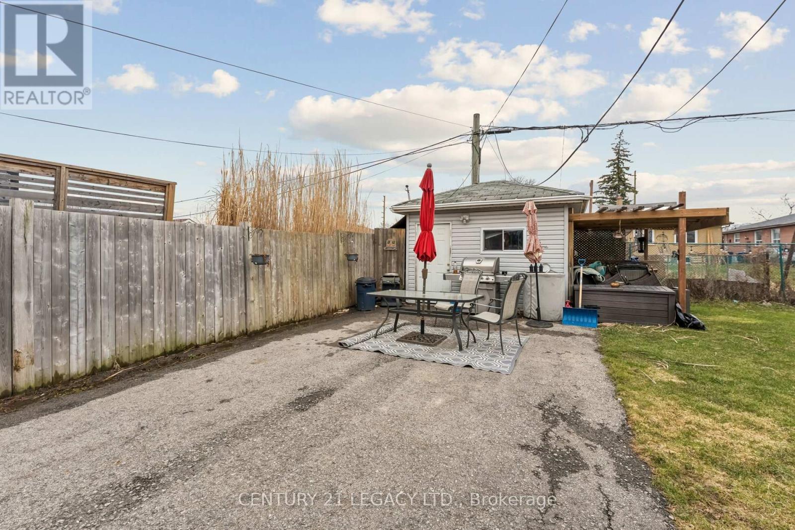 34 CUMBERLAND DRIVE - 37