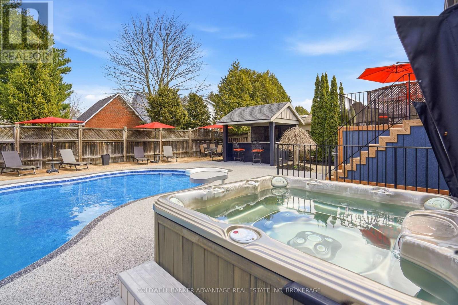 9 BACON LANE - 32
