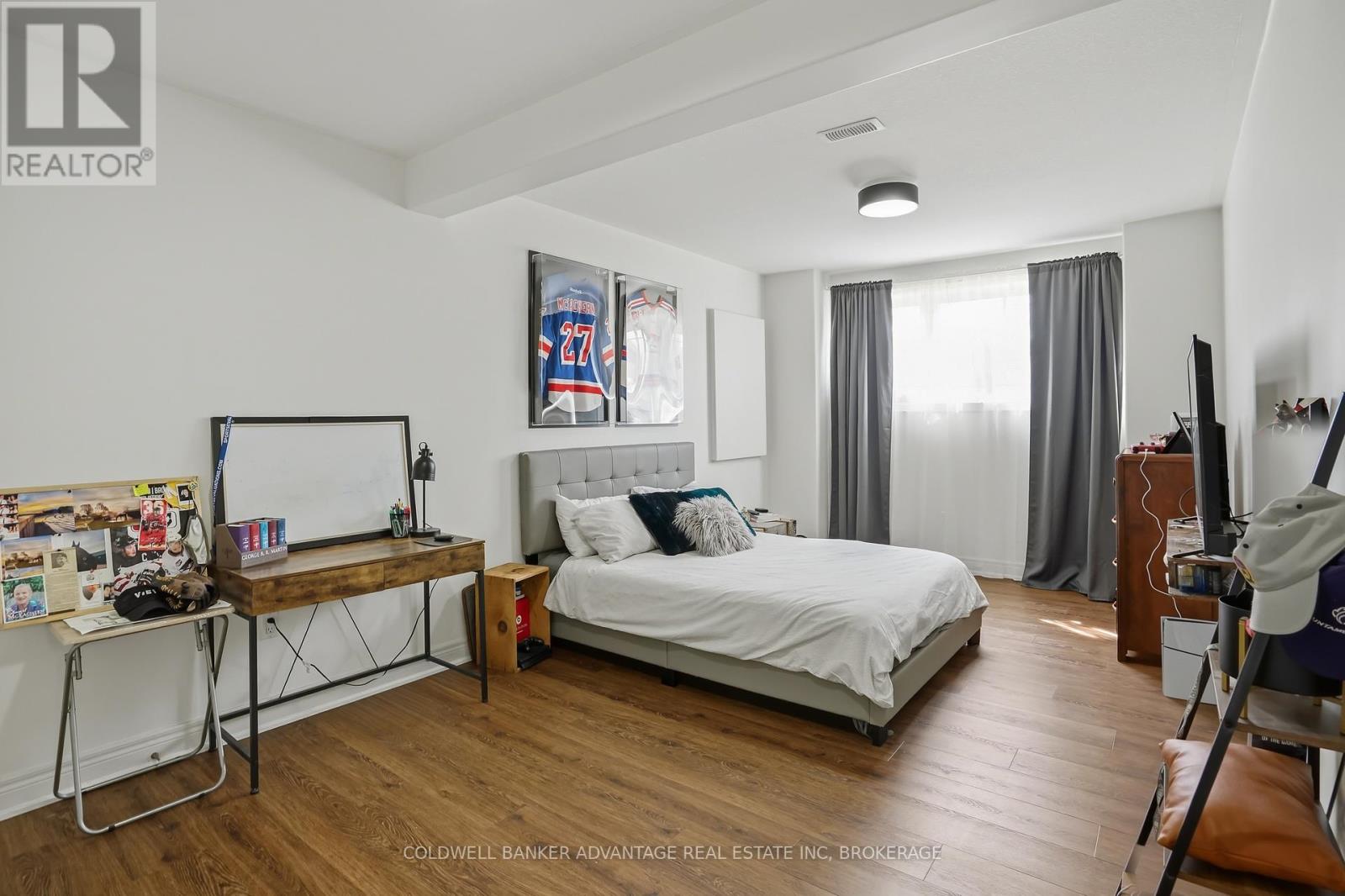 9 BACON LANE - 27