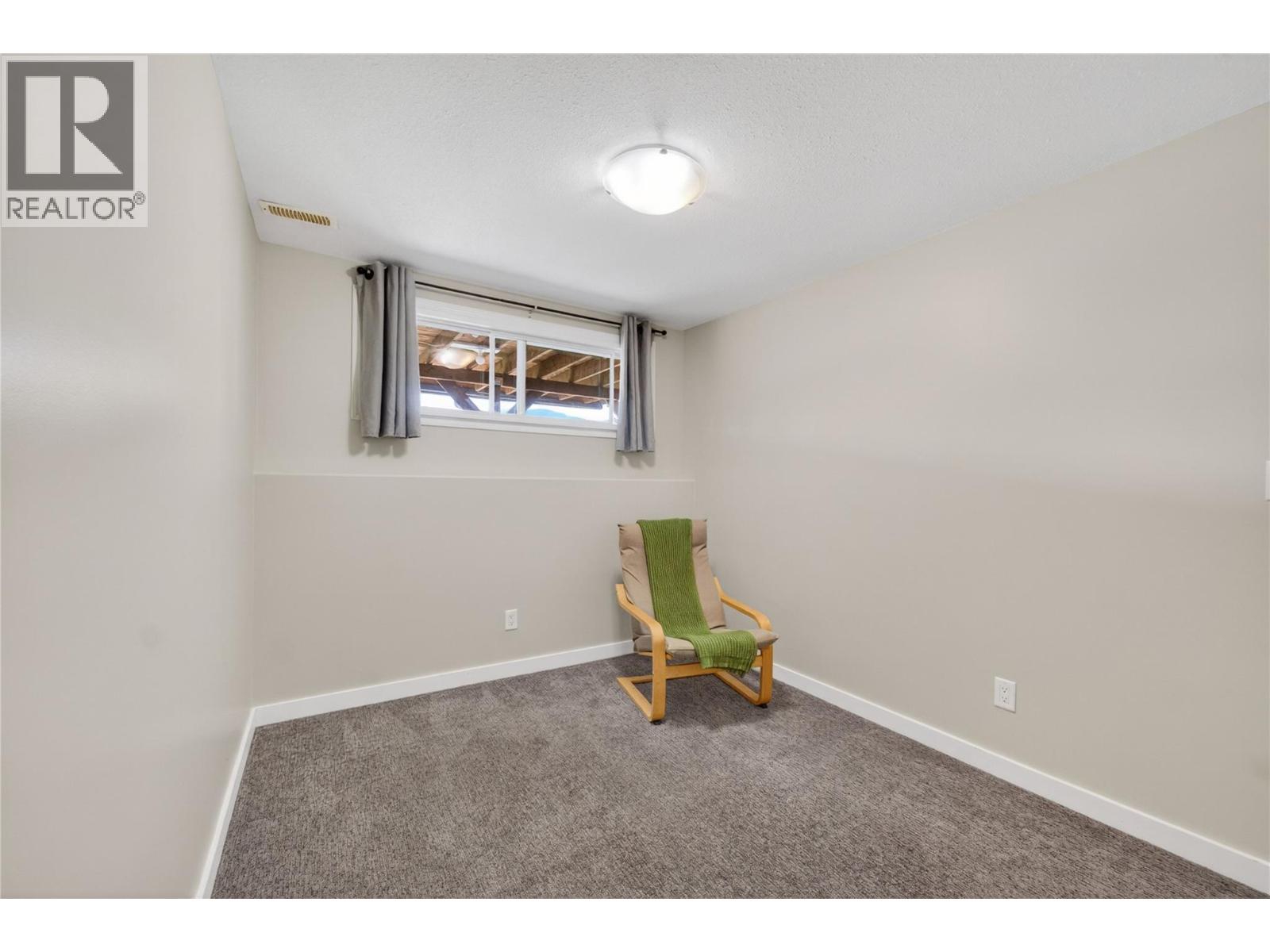 691 3 Street SE - 33