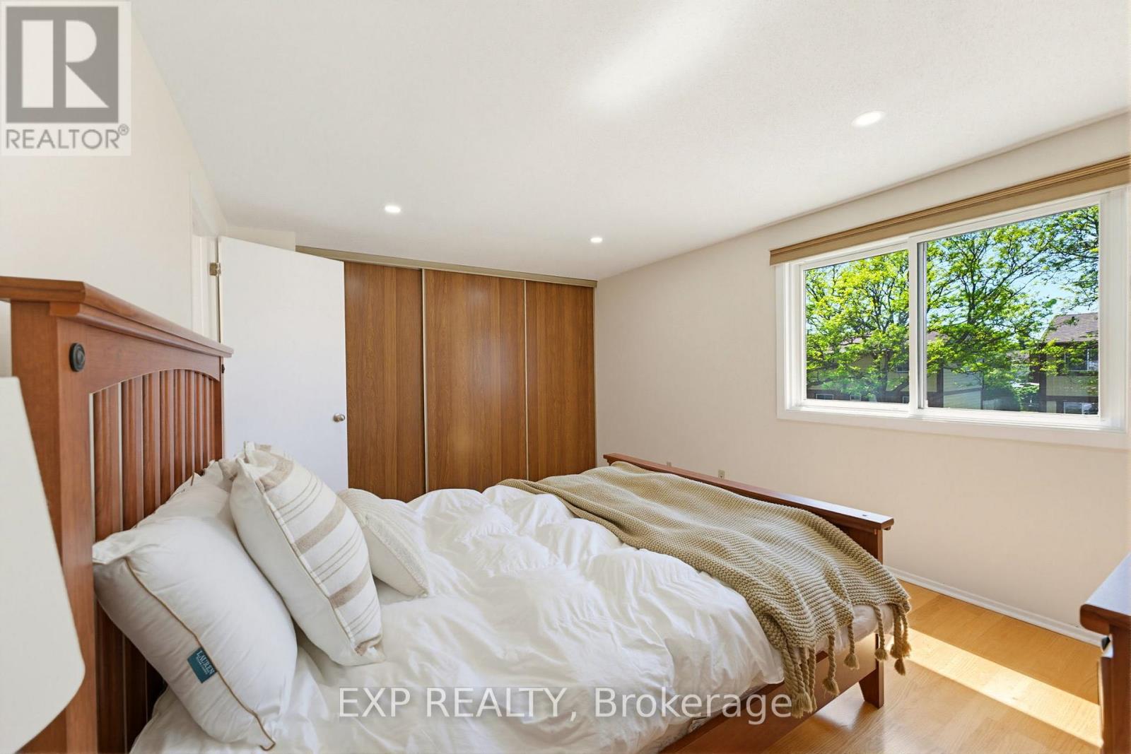 3 Bed, 2 Bath House for Sale in Ottawa – A – 10 FIELDGATE DRIVE, Ottawa – MLS# X13431770 - Image 19