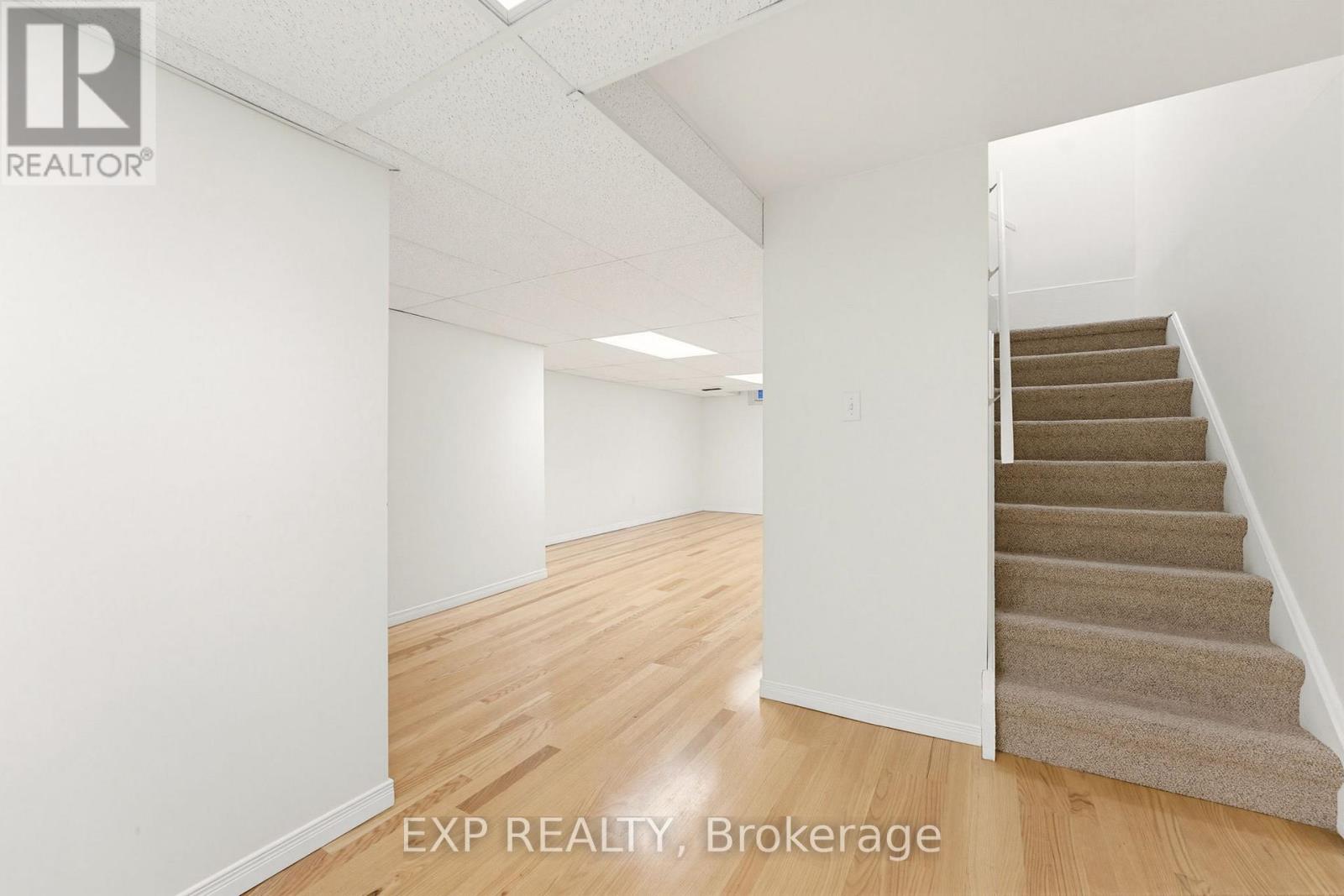 3 Bed, 2 Bath House for Sale in Ottawa – A – 10 FIELDGATE DRIVE, Ottawa – MLS# X13431770 - Image 23