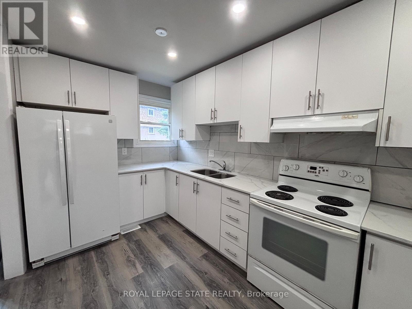 #4 153 LIMERIDGE ROAD W - 7