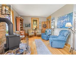 Family room - 954399 7th Line Ehs, Mono, ON L9W6G1 Photo 11