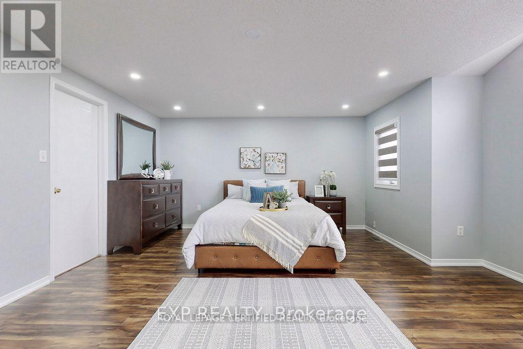 66 CHATEAU CRESCENT - 21