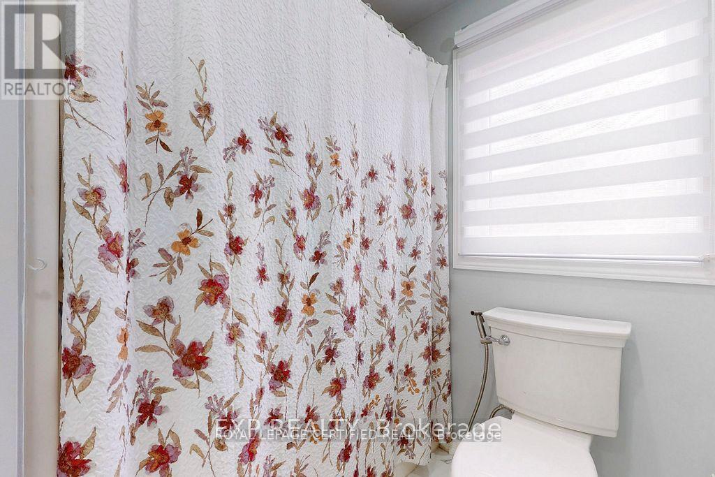 66 CHATEAU CRESCENT - 23