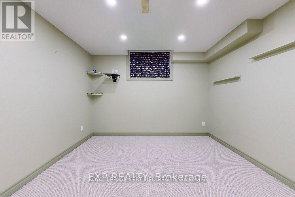 66 CHATEAU CRESCENT - 25