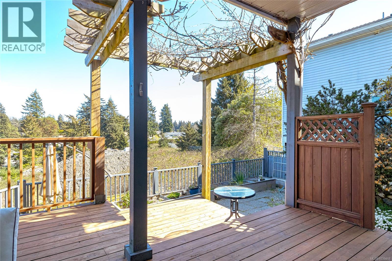 3321 Susan Marie Pl, Colwood