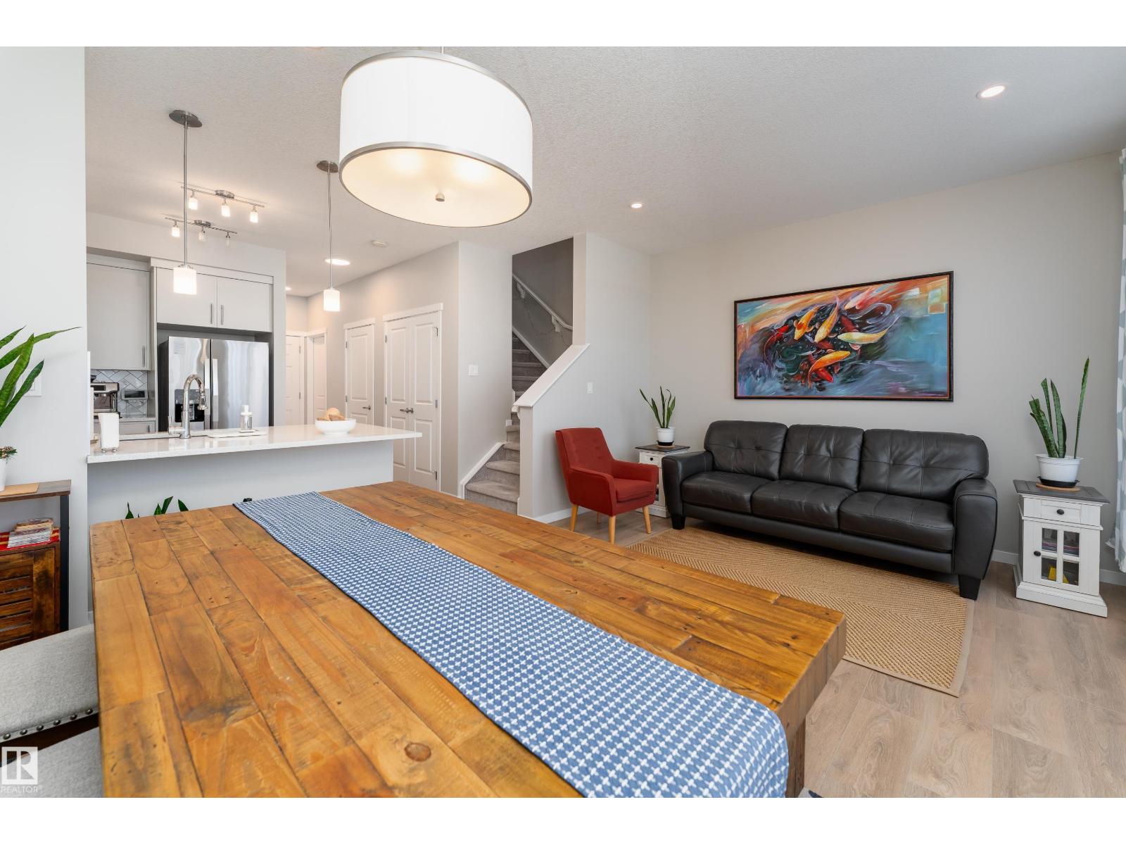 2520 152 AV NW — photo 6