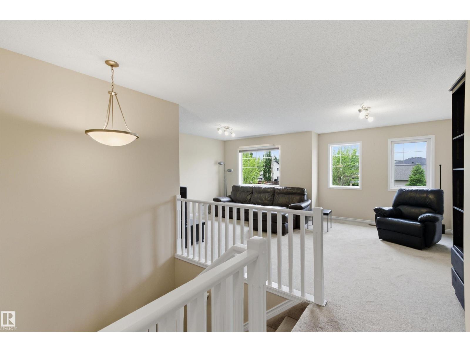 391 FOXBORO DR — photo 21