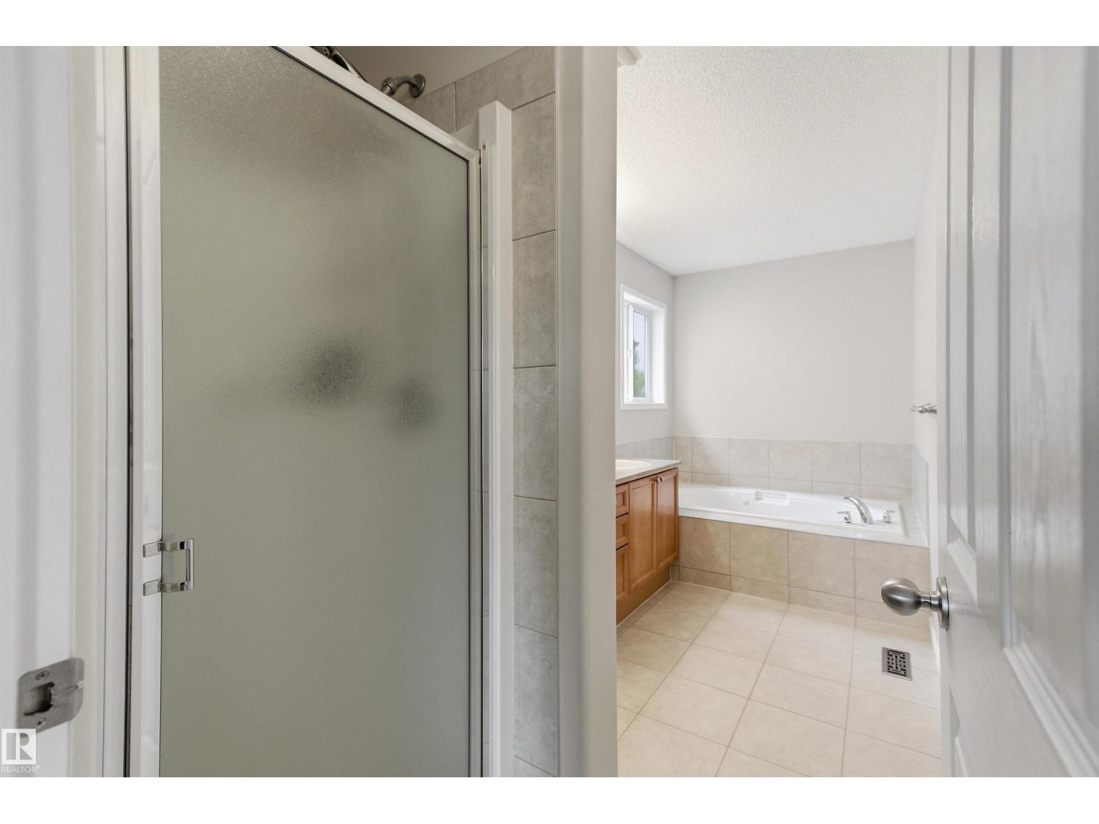391 FOXBORO DR — photo 29
