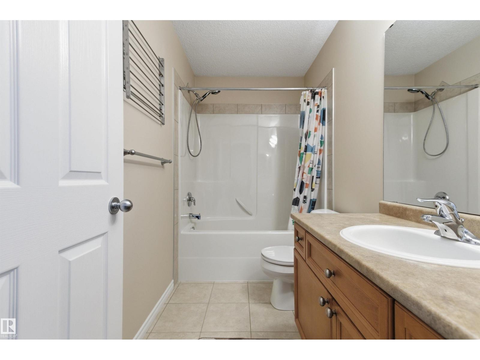 391 FOXBORO DR — photo 37