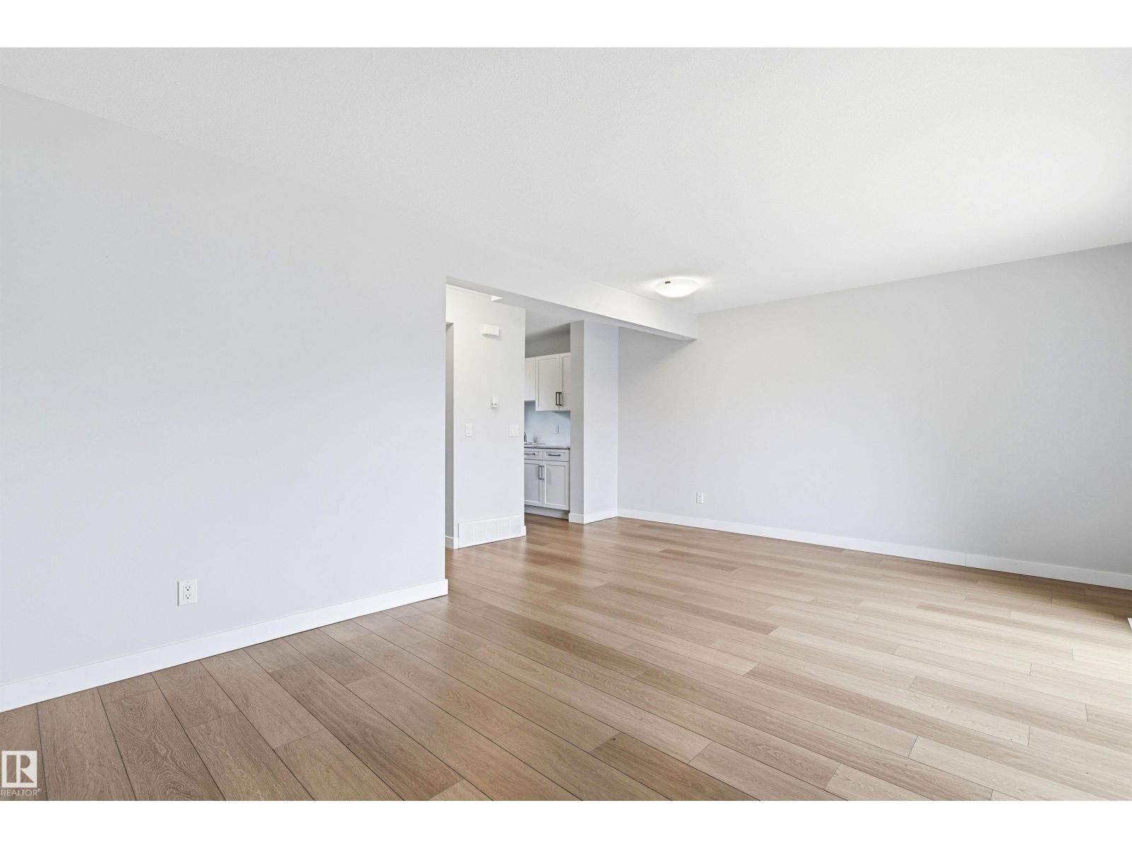 18353 66 AV NW - 11