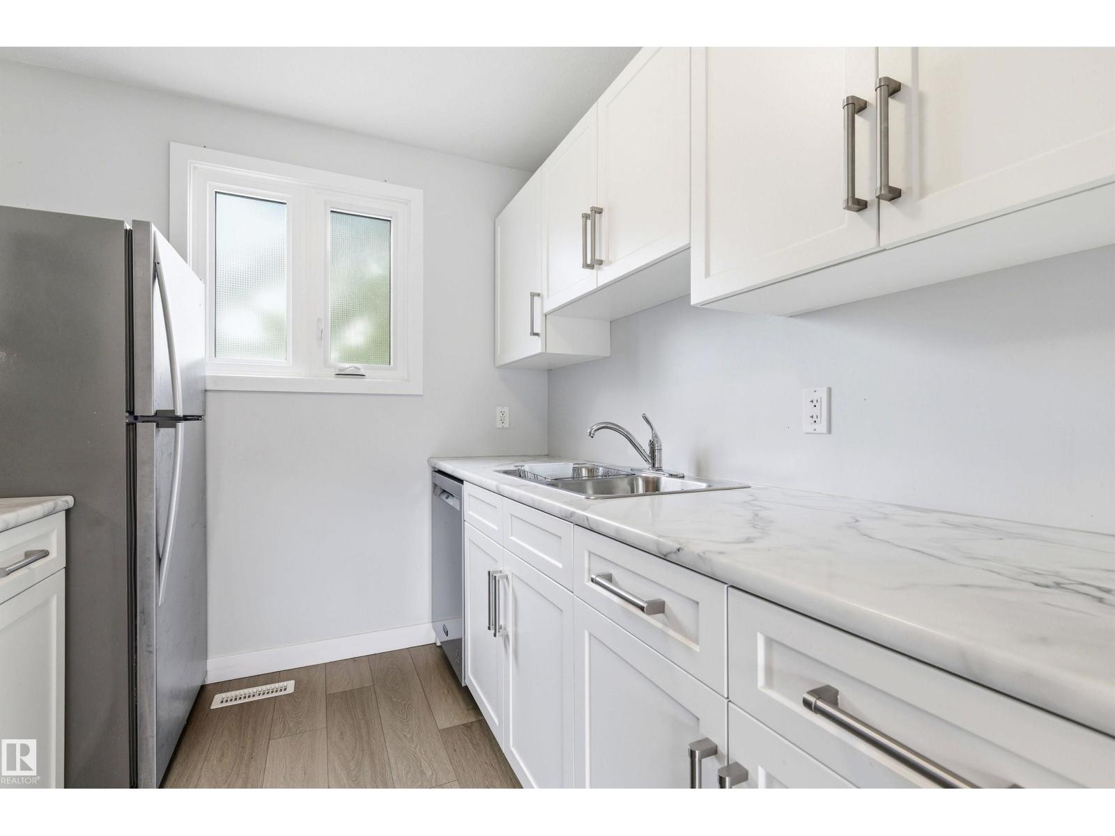 18353 66 AV NW - 16