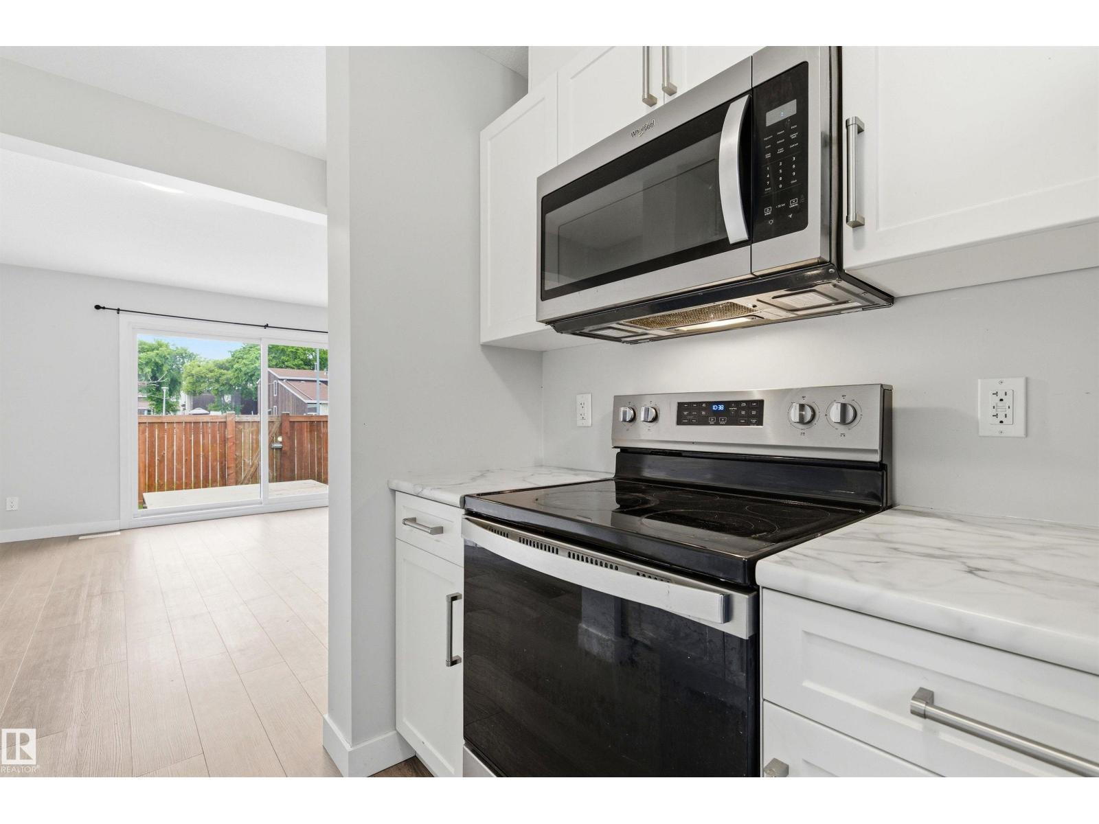 18353 66 AV NW - 17