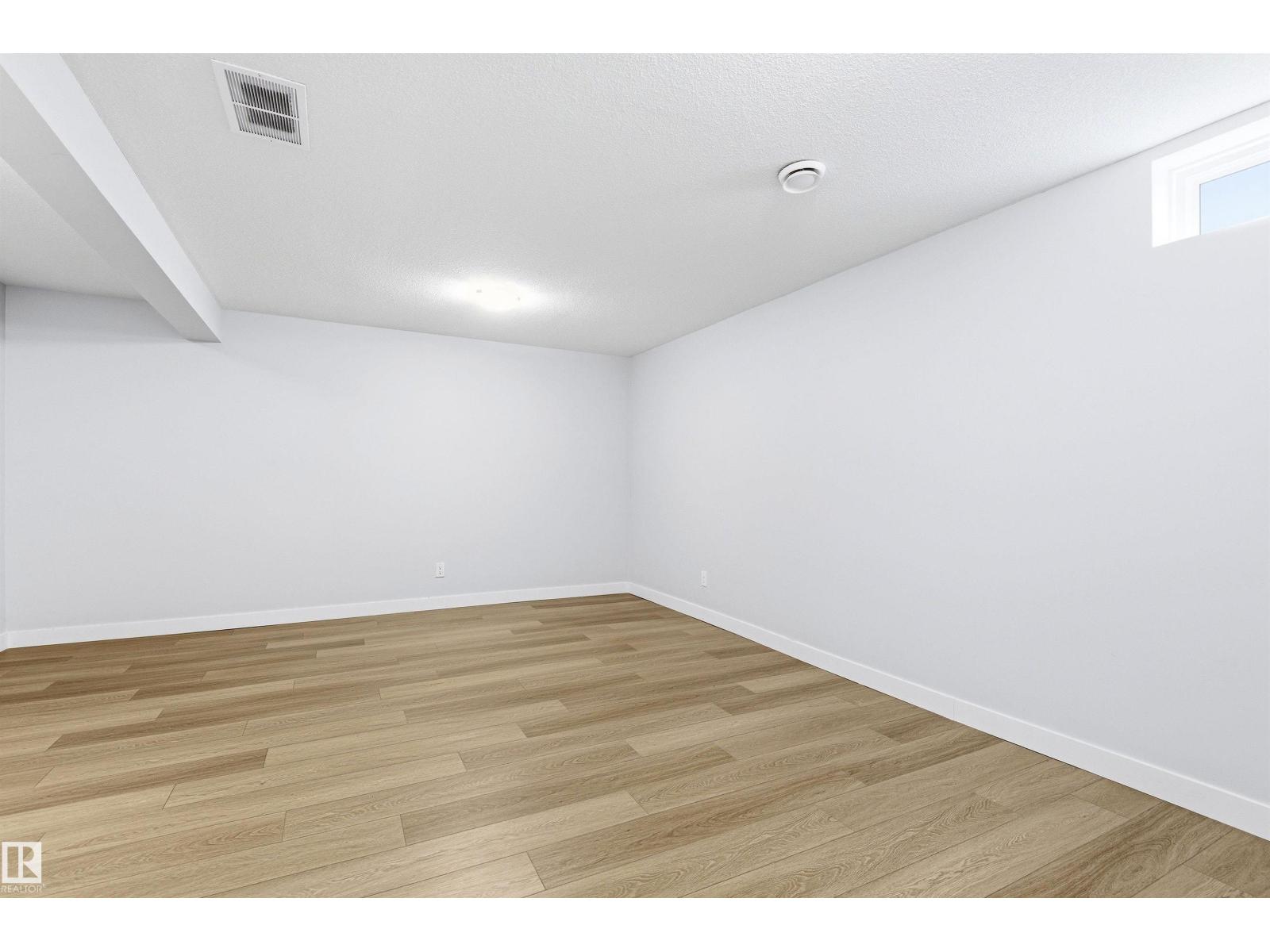 18353 66 AV NW - 30
