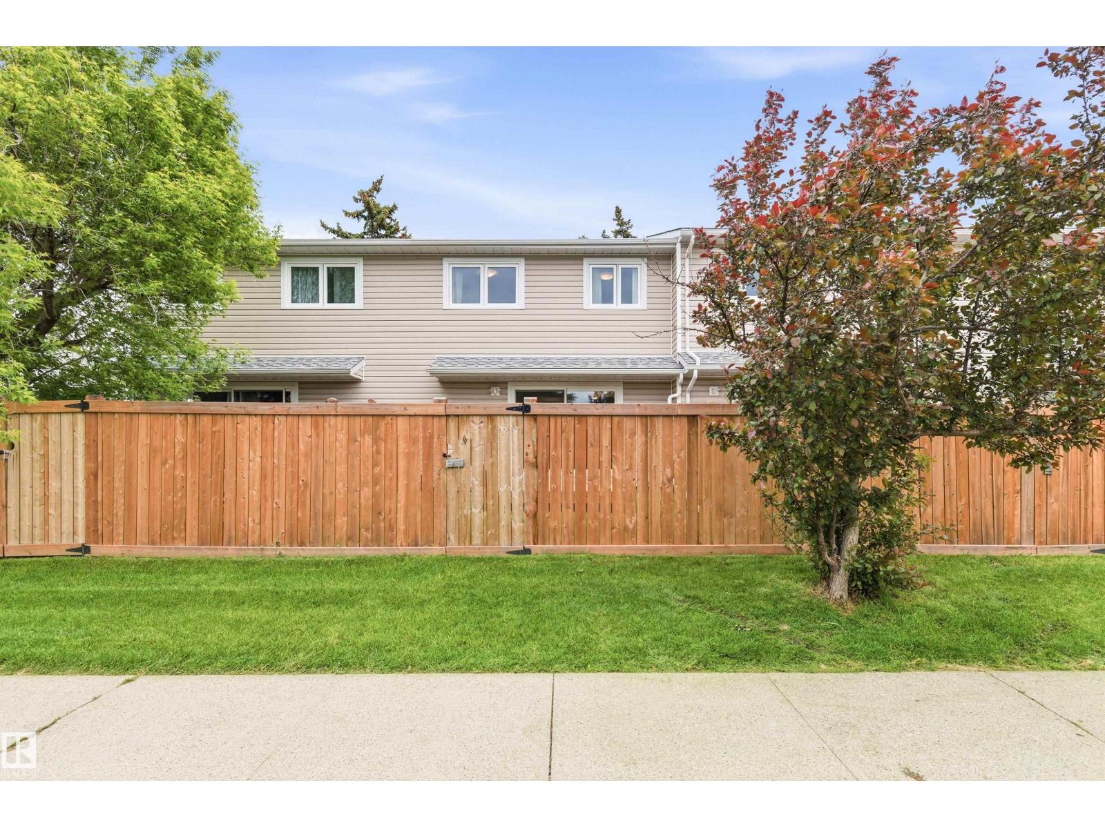 18353 66 AV NW - 34
