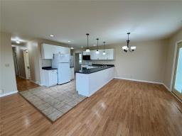 18 Meadow Drive E, Brandon, MB R7A5Y2 Photo 14