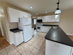 18 Meadow Drive E, Brandon, MB R7A5Y2 Photo 16