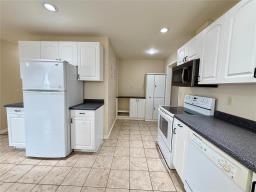 18 Meadow Drive E, Brandon, MB R7A5Y2 Photo 17