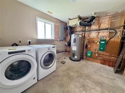 18 Meadow Drive E, Brandon, MB R7A5Y2 Photo 29
