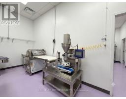 A17 - 1550 16th Avenue, Richmond Hill, ON L4B3K9 Photo 17