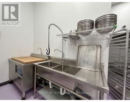A17 - 1550 16th Avenue, Richmond Hill, ON L4B3K9 Photo 20