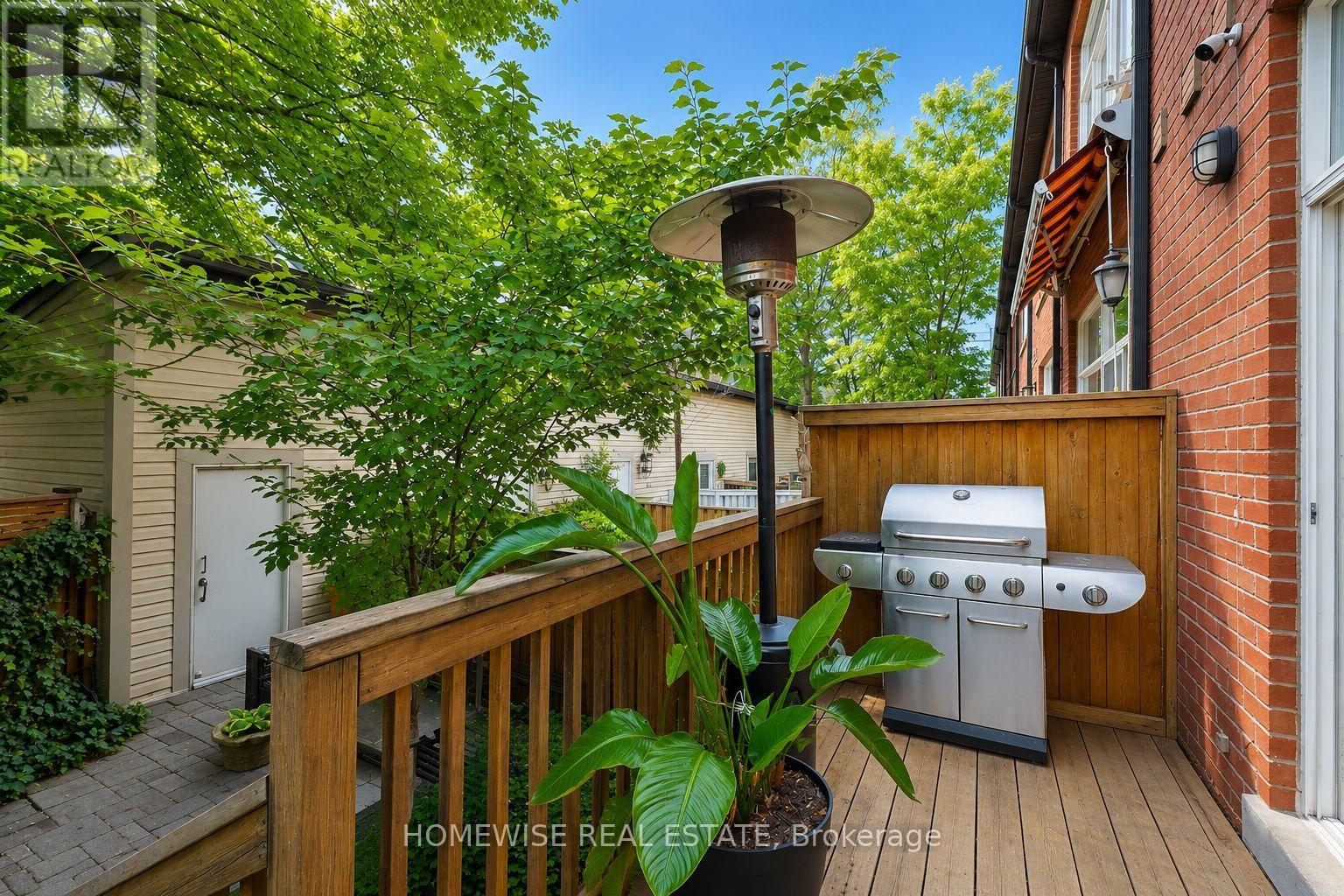 476 KING STREET E - 10