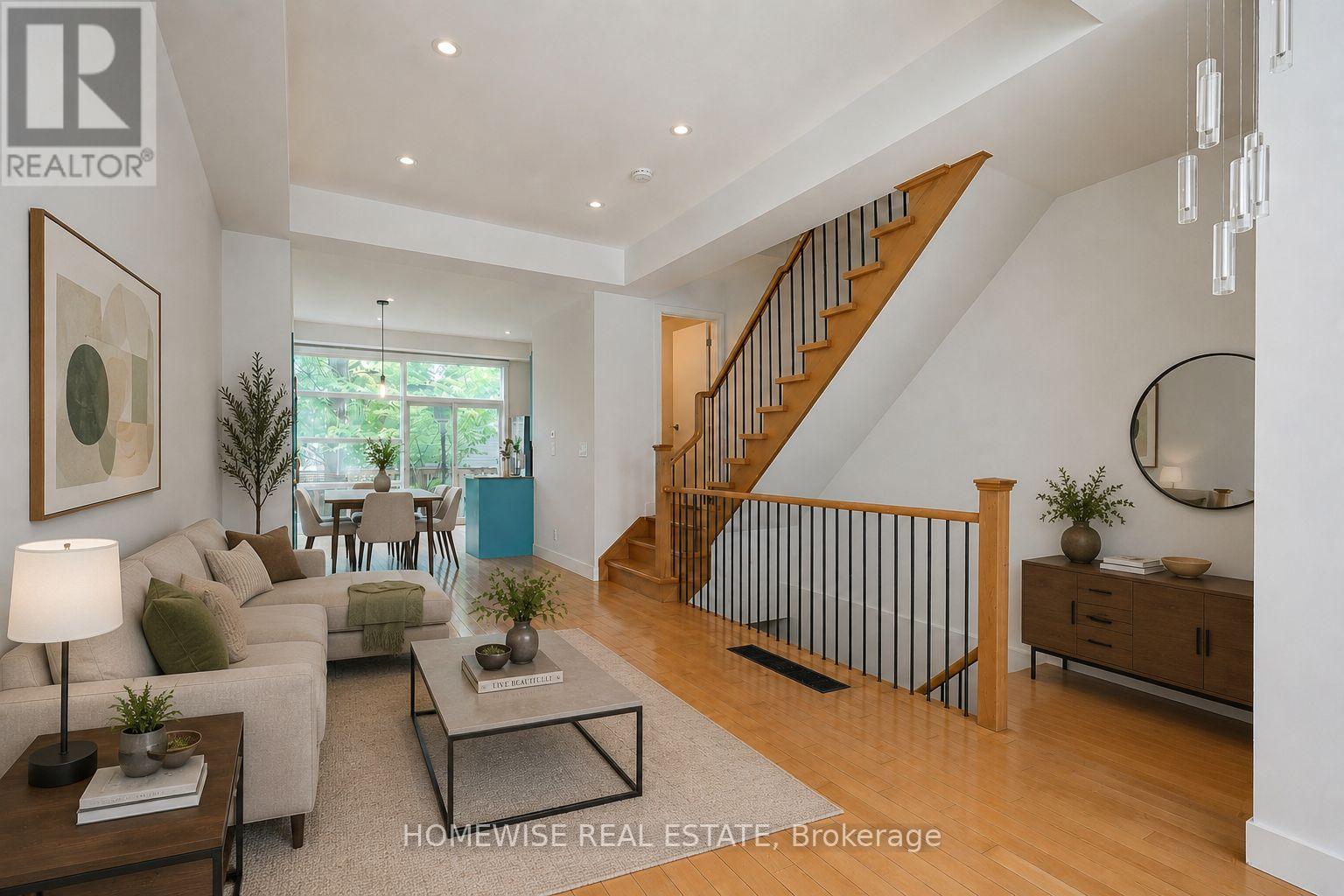 476 KING STREET E - 2