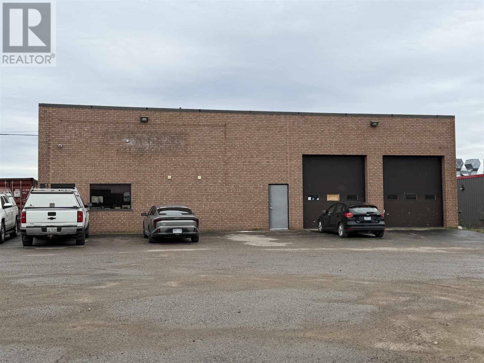 43 INDUSTRIAL PARK CRES