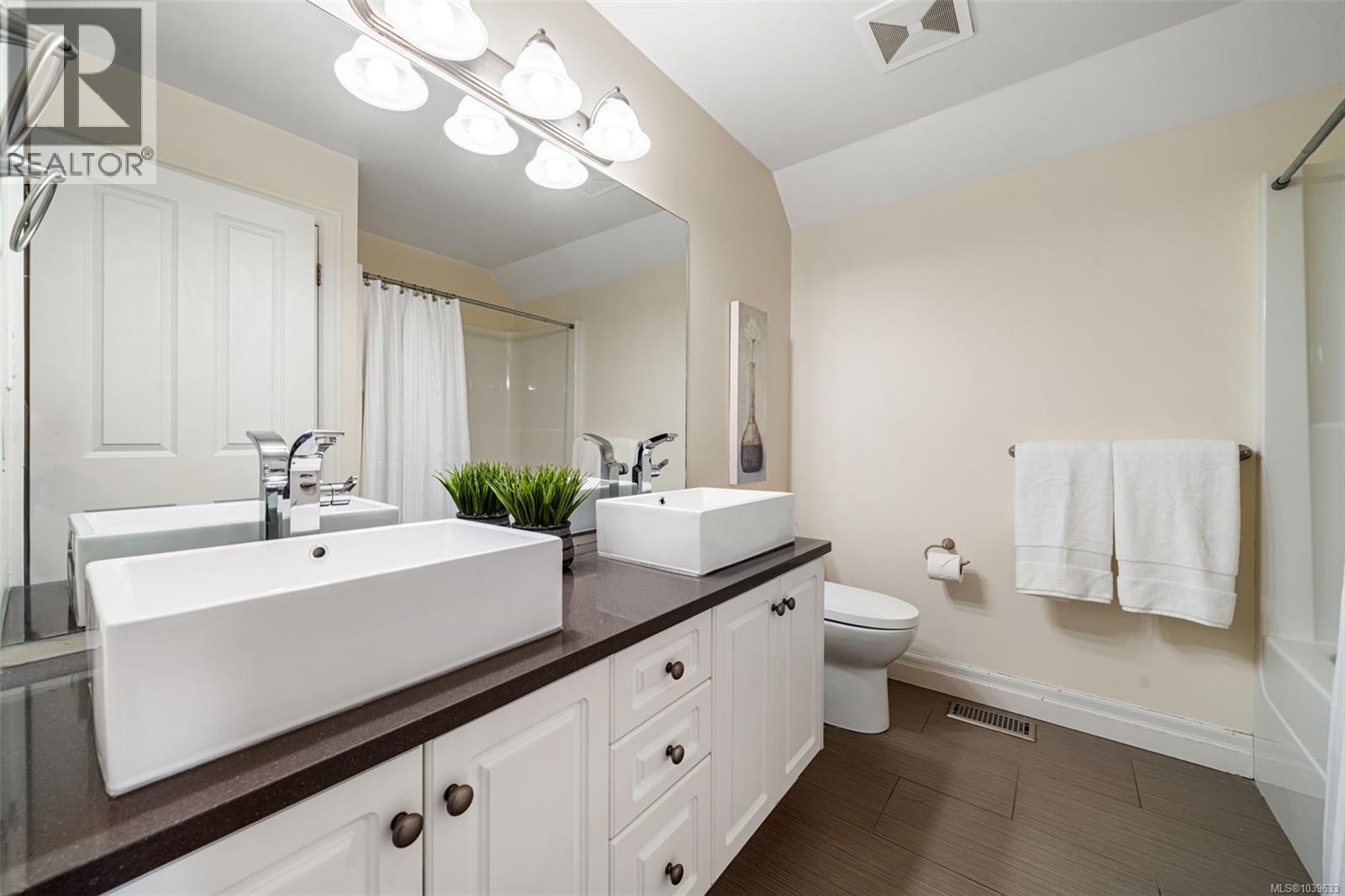 1543 Mt. Douglas Cross Rd - 35