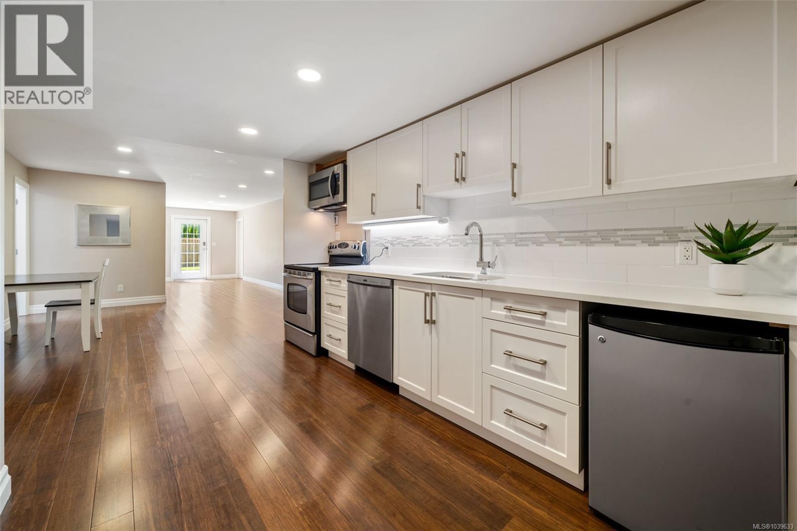 1543 Mt. Douglas Cross Rd - 37