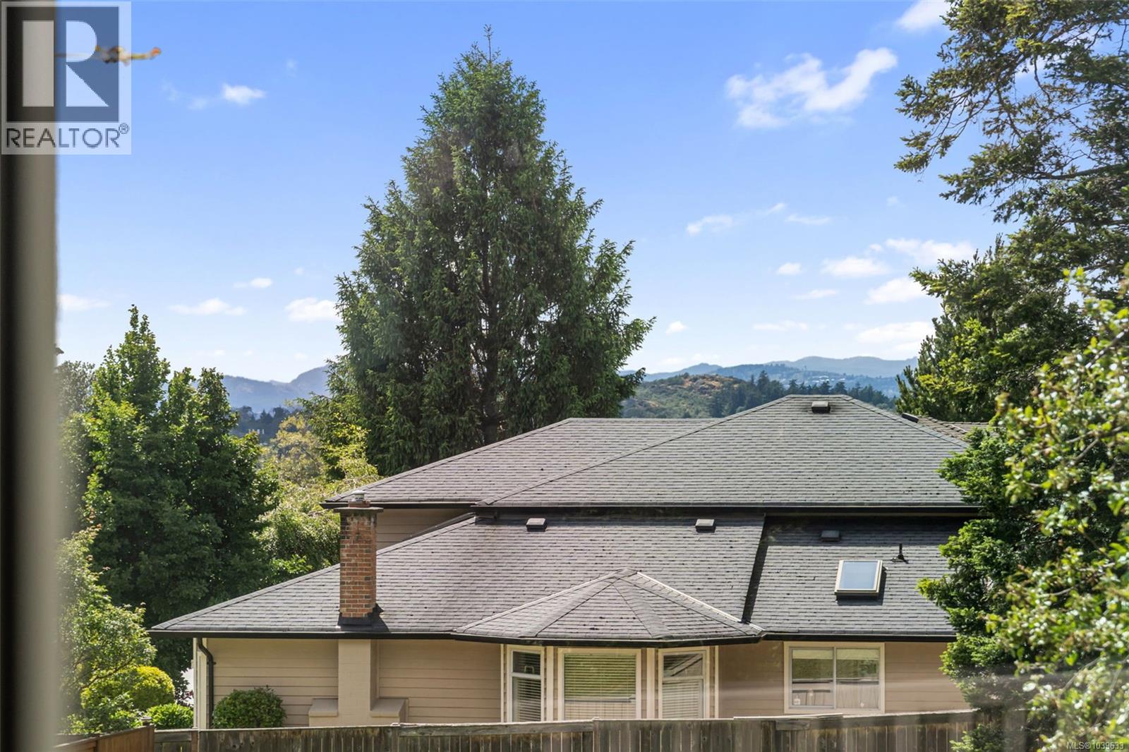1543 Mt. Douglas Cross Rd - 24