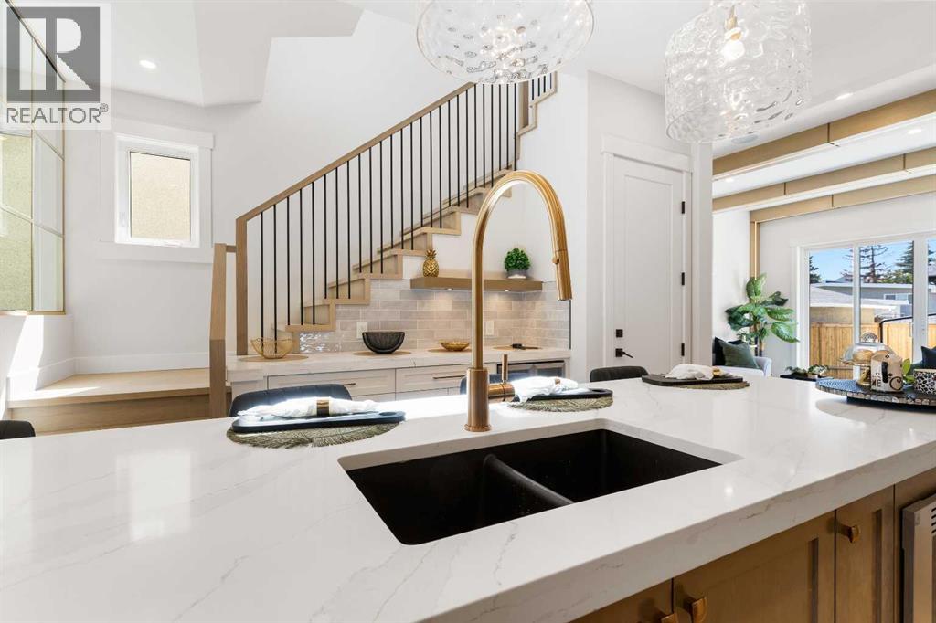 1425 44 Street SW - 13