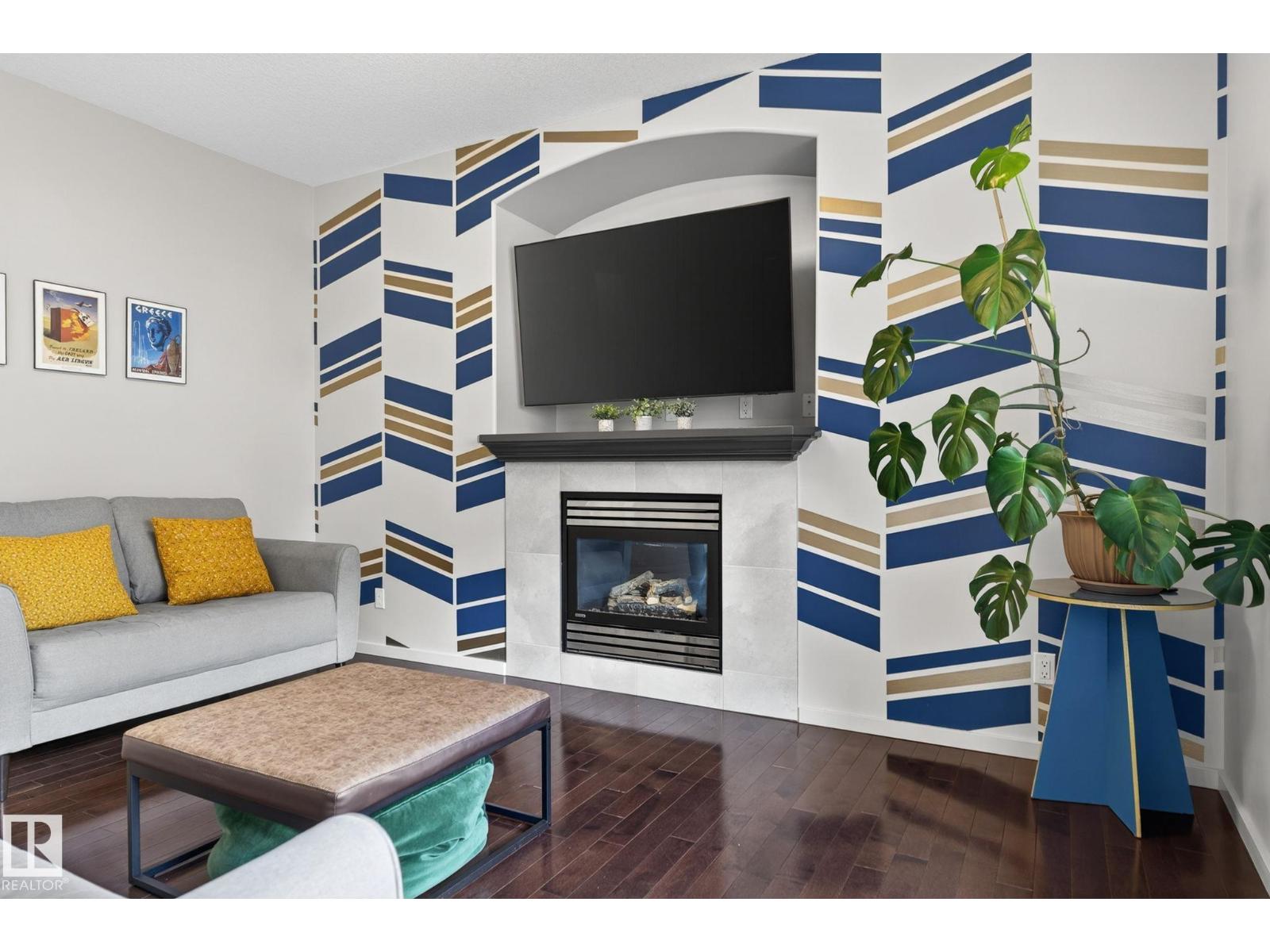 22068 95 AV NW - 16