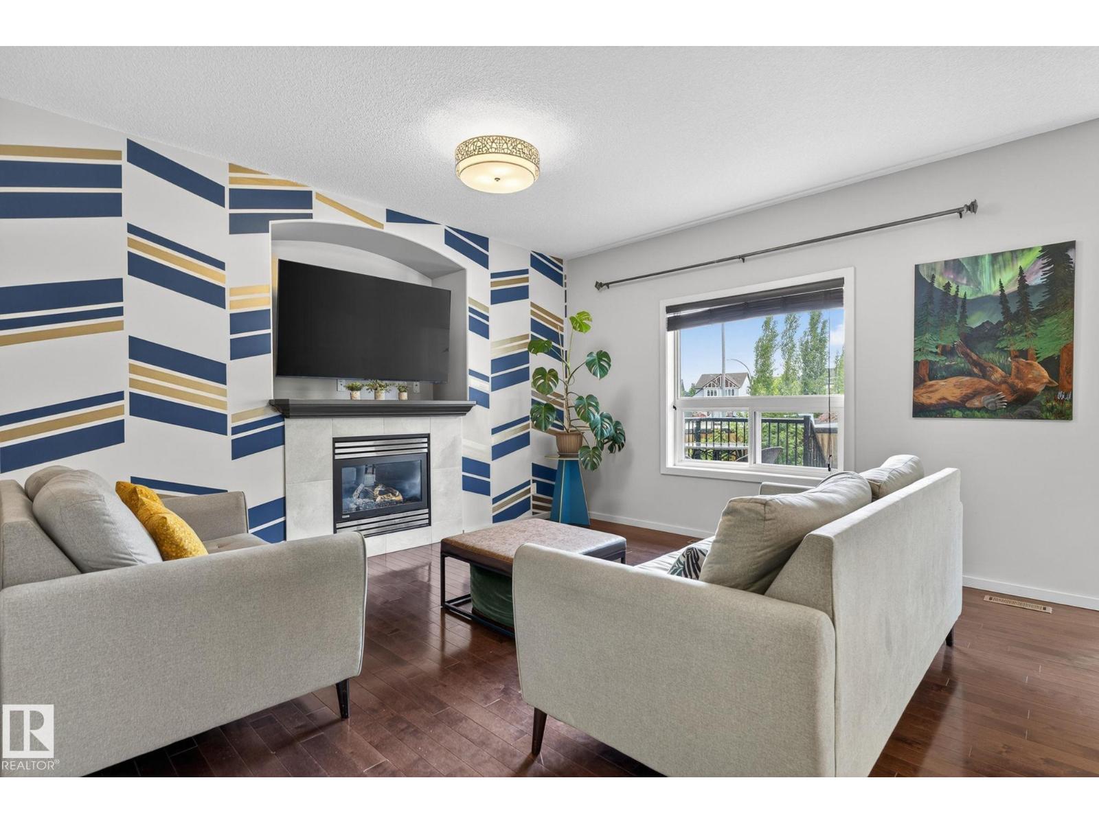 22068 95 AV NW - 18