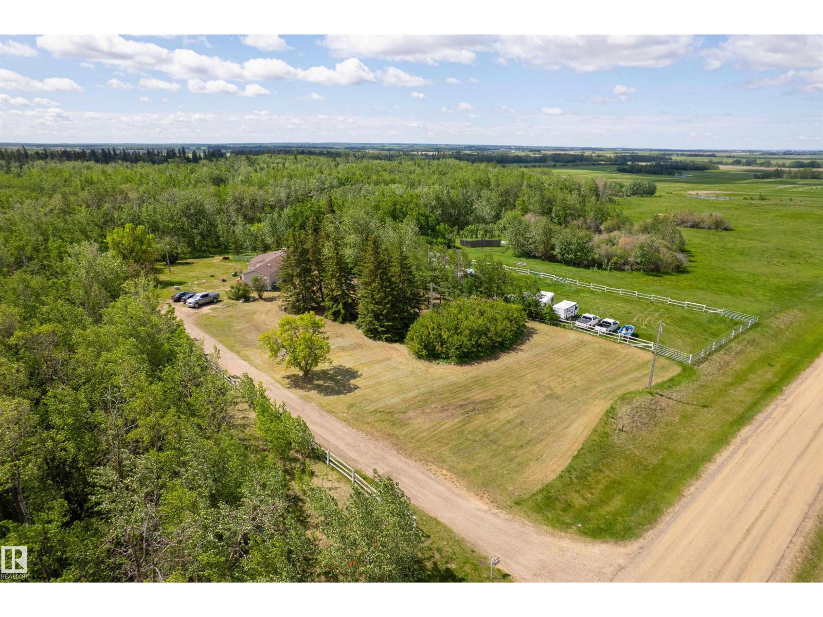 20519 TWP ROAD 550 - photo 4