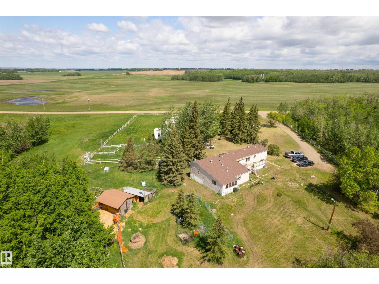 20519 TWP ROAD 550 — photo 9