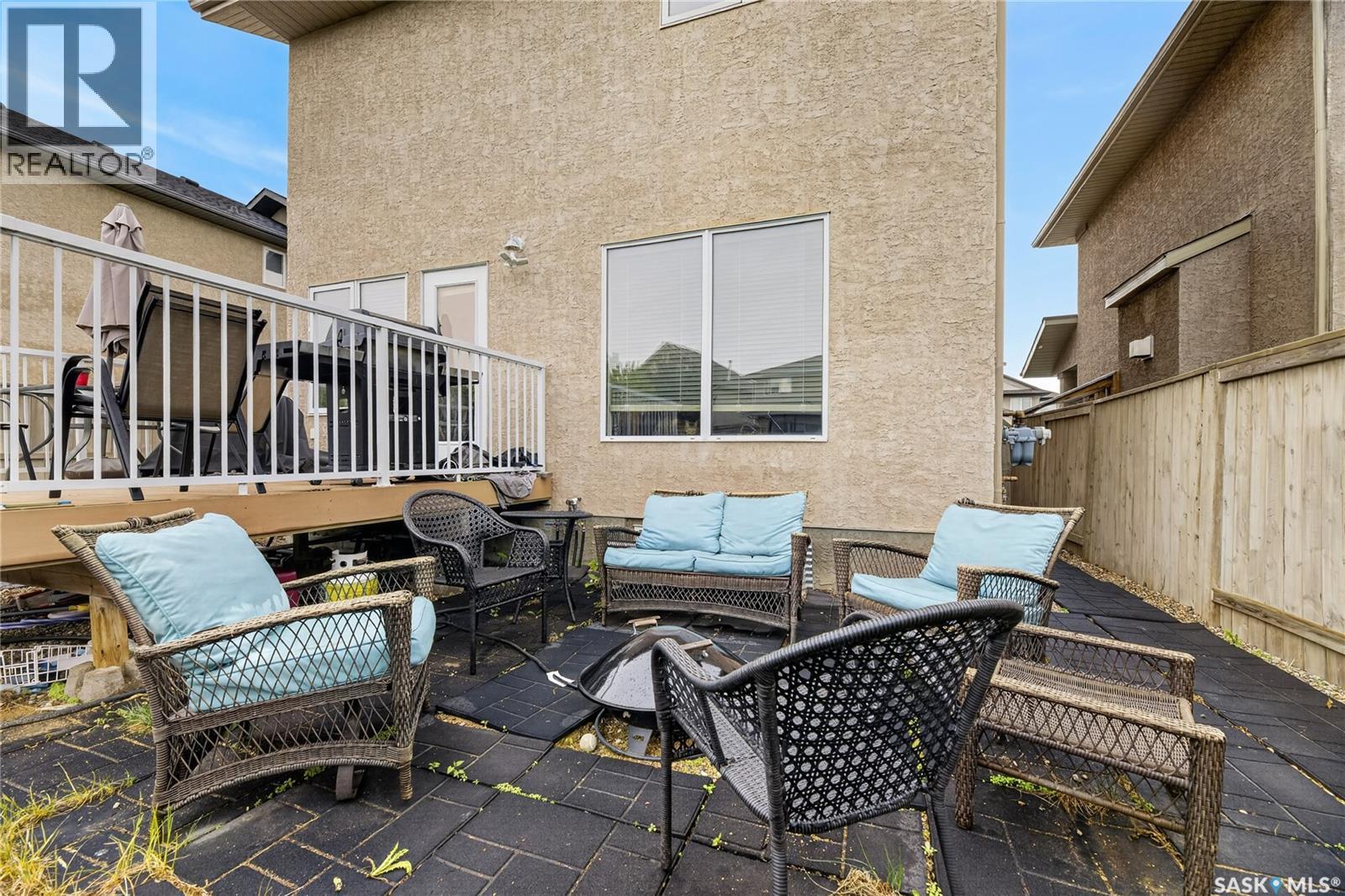 526 Beckett CRESCENT — photo 36