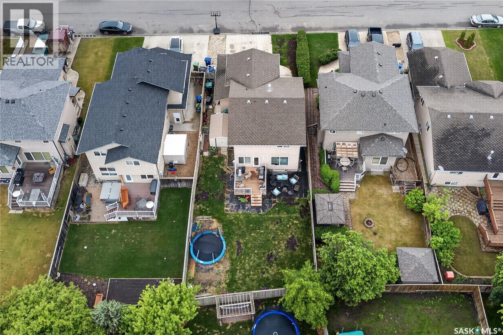 526 Beckett CRESCENT — photo 40
