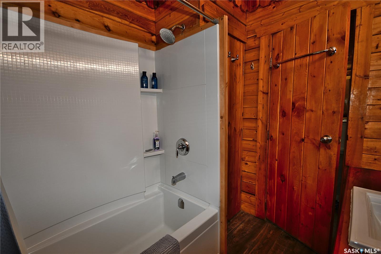 11 Pickerel BAY - 19