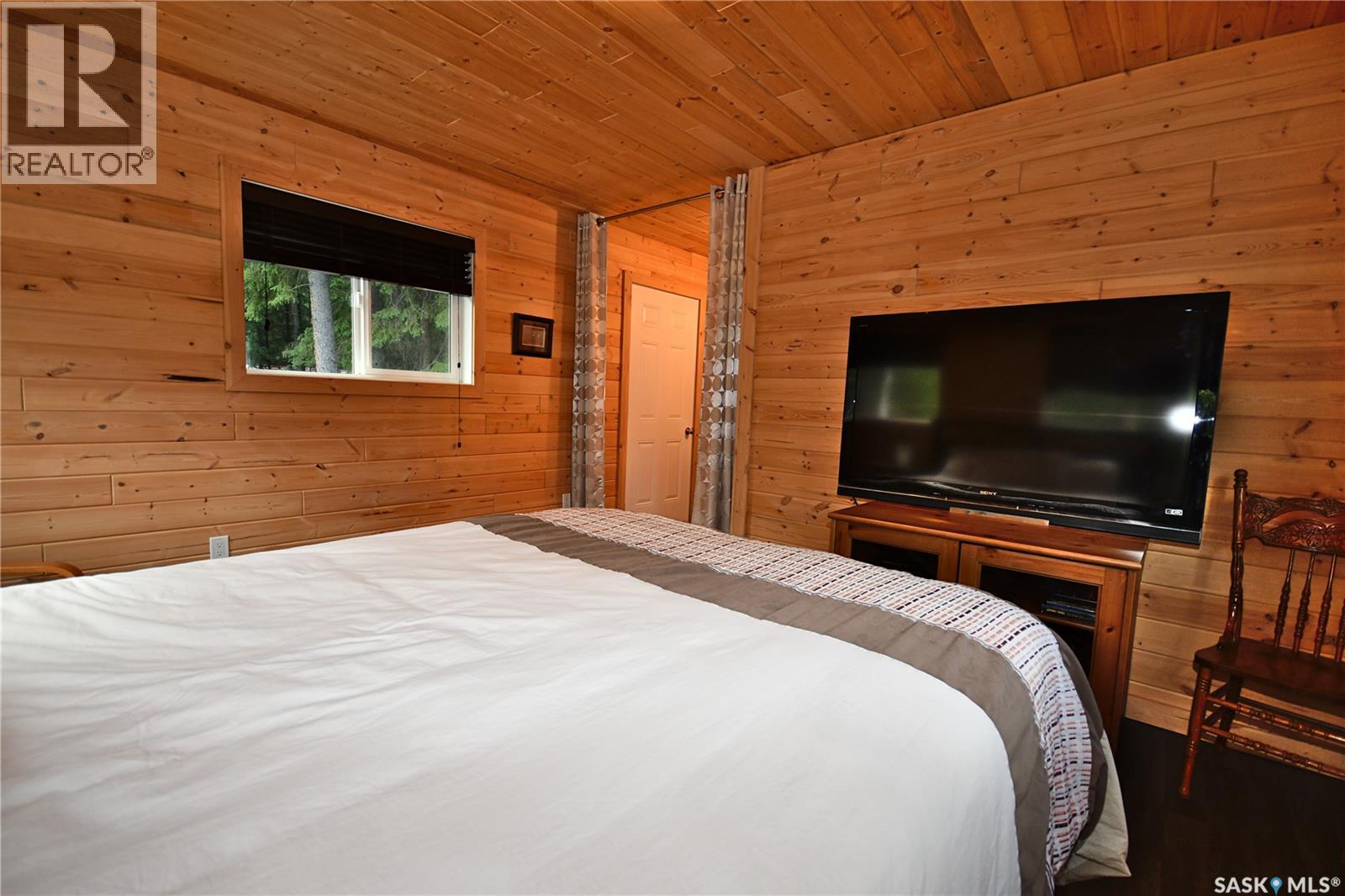 11 Pickerel BAY - 23