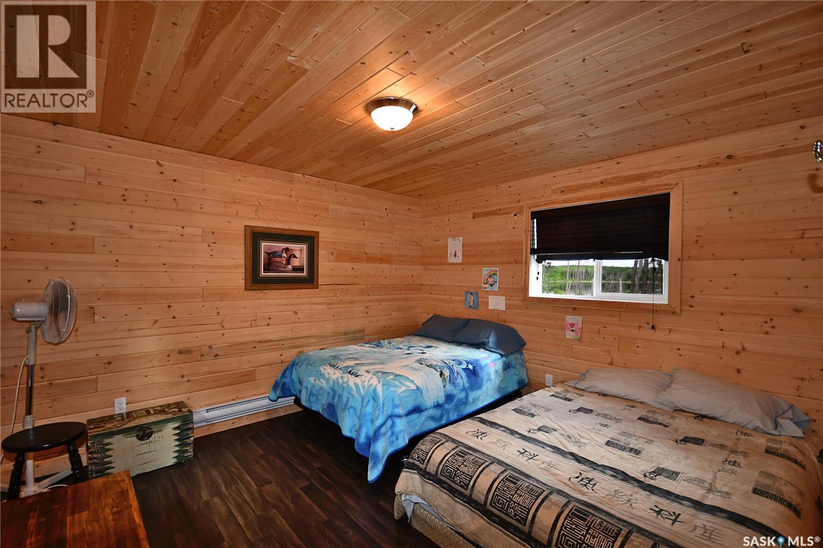 11 Pickerel BAY - 24