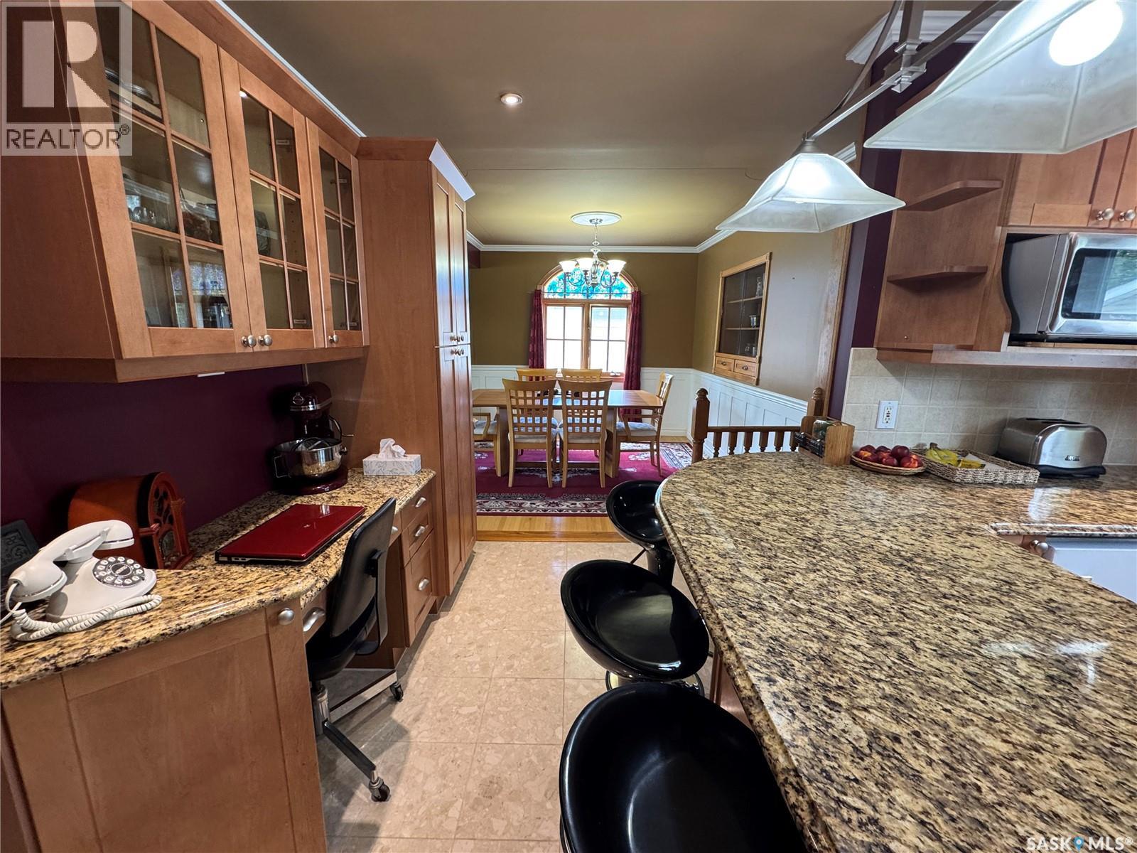 712 Douglas Park CRESCENT E — photo 24