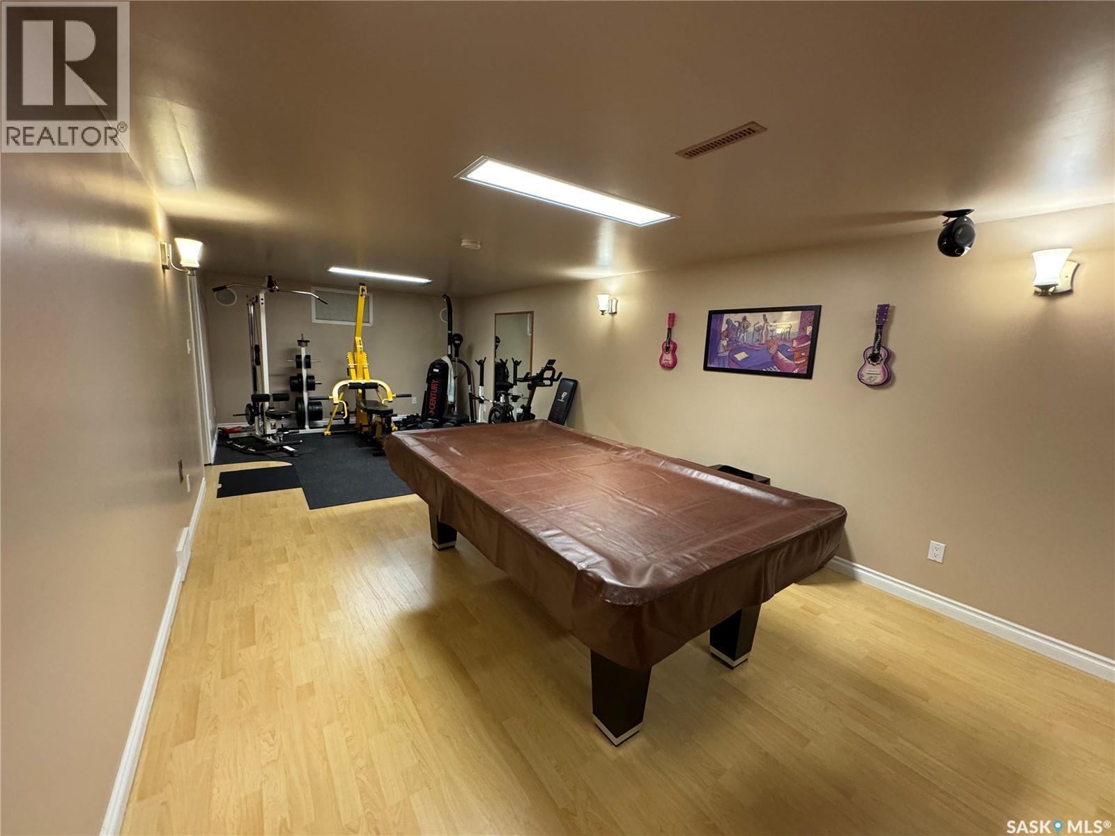 712 Douglas Park CRESCENT E — photo 32
